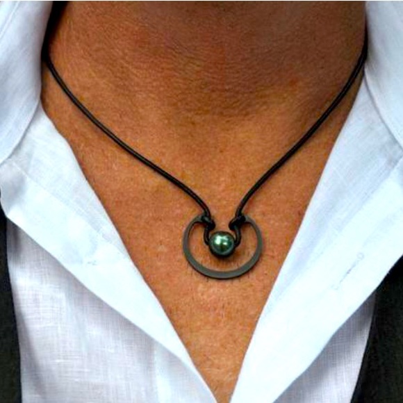 Leather Tahitian Pearl Necklace